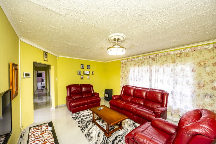 4 Bedroom Property for Sale in Amalinda North Eastern Cape